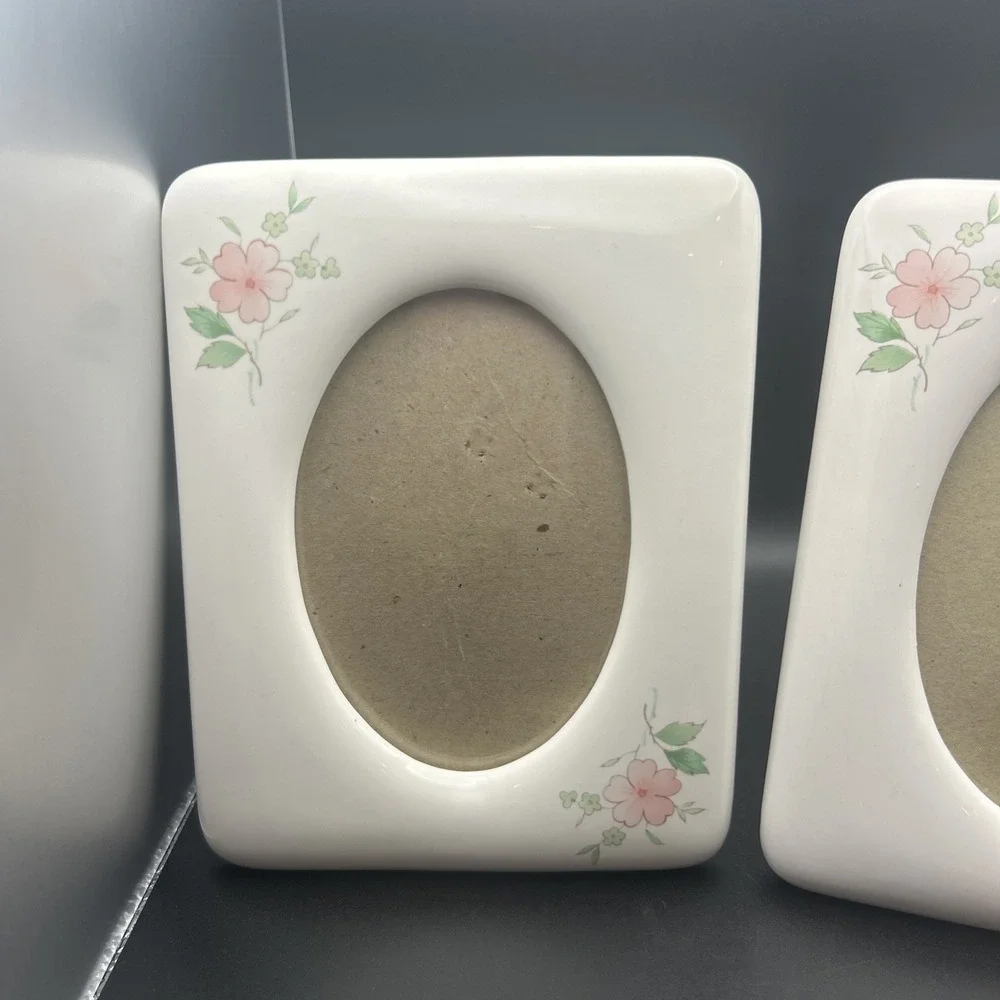 Vintage Cottage Country Core Ceramic Picture Frames Floral‎ Motif 3.5 X 5 Set